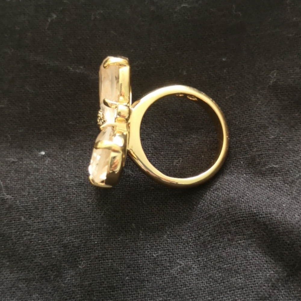 Ring - Picture 3 of 3